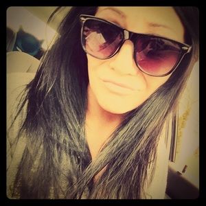 Meet your Posher, Meagen